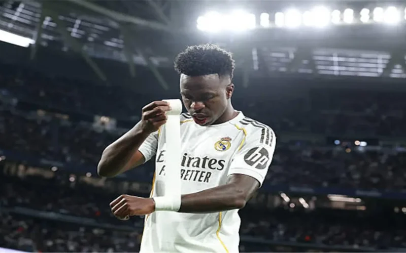 تطورات حاسمة.. فينيسيوس جونيور بين تشيلسي والدوري السعودي مع ريال مدريد 2025